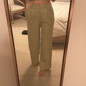 Isalis sage green trouser